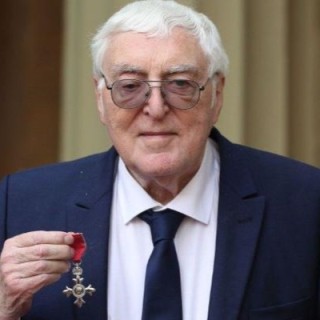 Clive-Everton