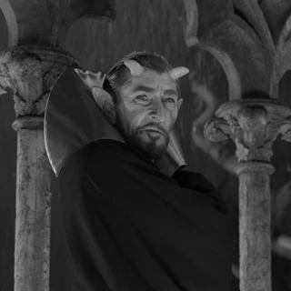 The-Twilight-Zone-The-Howling-Man-4
