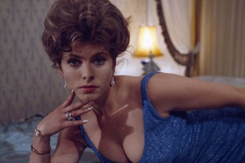 Billie-Whitelaw.jpg
