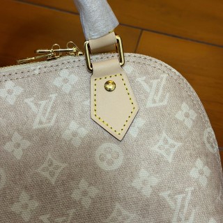 60ef6c48-81df-45f4-98f8-debd7ef4b631