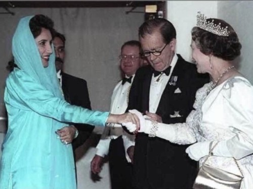 14-Pakistan-Benazir-Bhotto.jpg