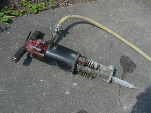 10-jackhammer.jpg