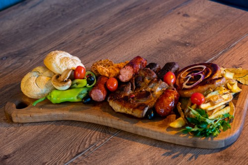 Platou traditional romanesc