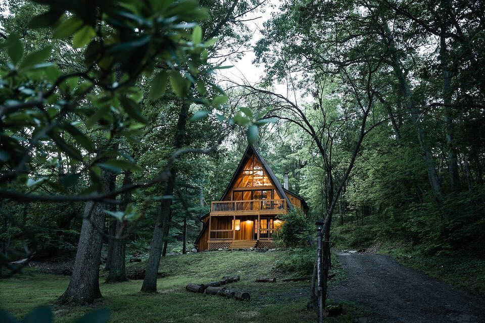Upstate A-Frame: Cabana Icônica em Meio às Montanhas de Nova York